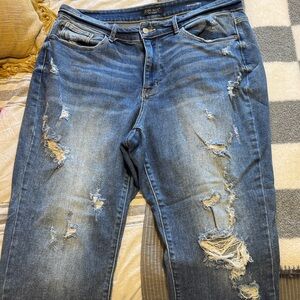 Judy Blue distressed crop jeans